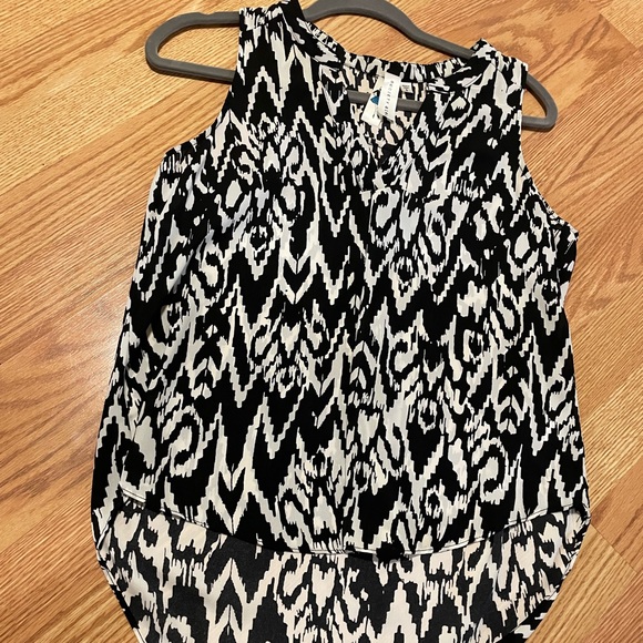 Flowy print high low tank - Picture 5 of 6